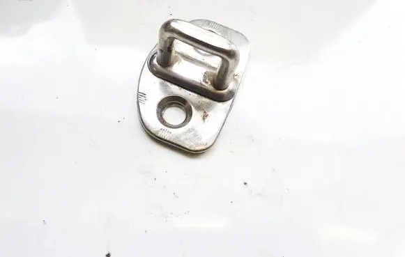 Audi Q7 4L Front door lock loop/hook striker 8z0837033