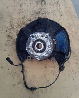 Honda Civic IX Front wheel hub
