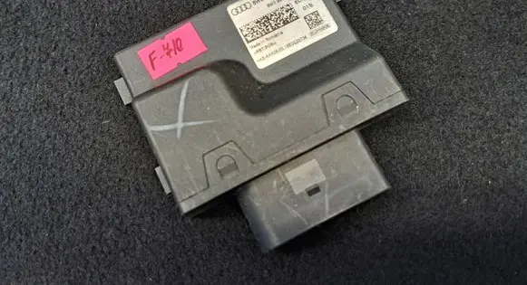 Audi Q7 4M Fuel injection pump control unit/module 8W0906093C