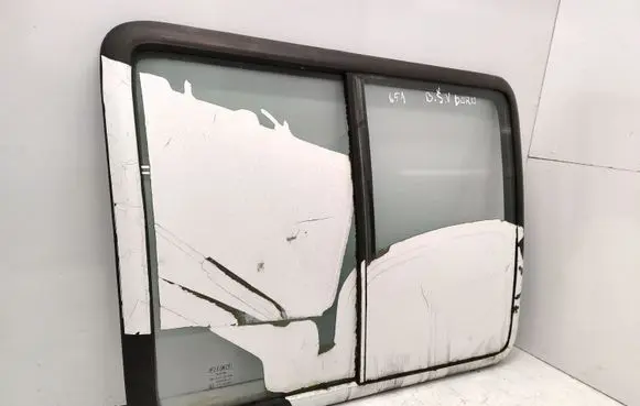 Fiat Doblo Sliding door window/glass 43R001309