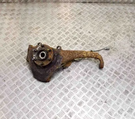 Nissan NP300 Front wheel hub