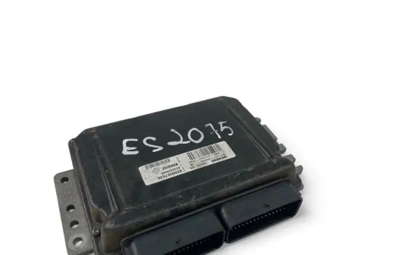 Renault Megane II Engine control unit/module ECU 8200057536 S110114000B