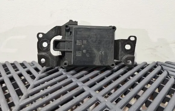 Toyota C-HR I Distronic sensor radar 88210F4011 A2C762436