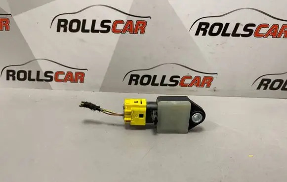 Mercedes-Benz B W245 Airbag deployment crash/impact sensor A1698202226