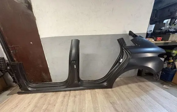 Audi A3 8Y Side car body part 8Y4810075