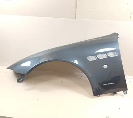 Maserati Quattroporte Fender