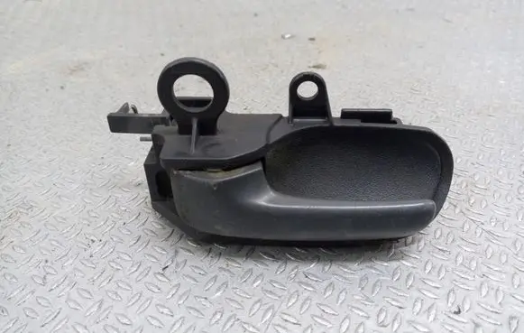 Toyota Yaris Front door interior handle