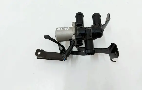 Volvo XC40 Electric auxiliary coolant/water pump 31684222