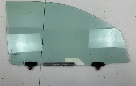Toyota Hilux (AN120, AN130) Front door window glass four-door 