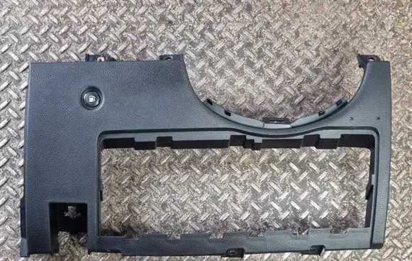 Dodge Durango III Dashboard lower bottom trim panel 01746013BL P01746013BL