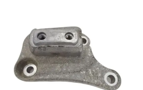Peugeot 308 Gearbox mounting bracket 9673773380