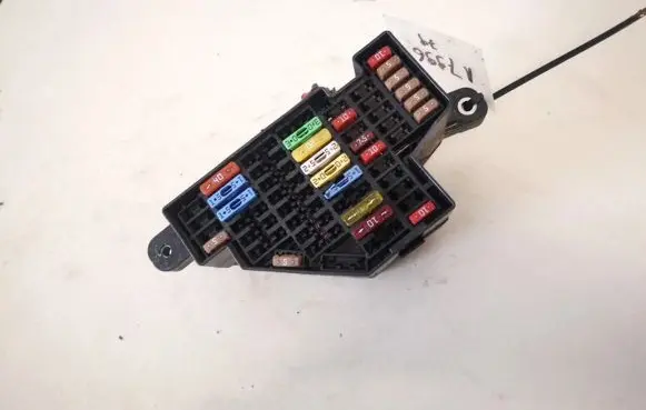 Skoda Octavia Mk2 (1Z) Fuse box set