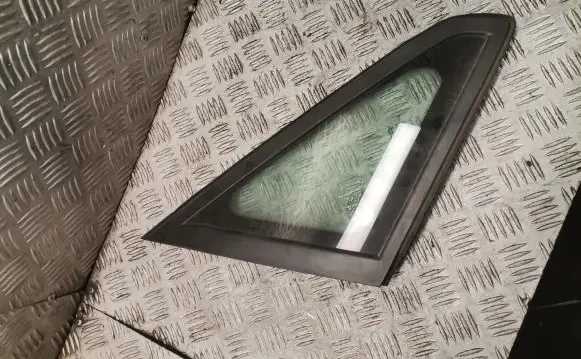Ford C-MAX I Front door vent window glass four-door 