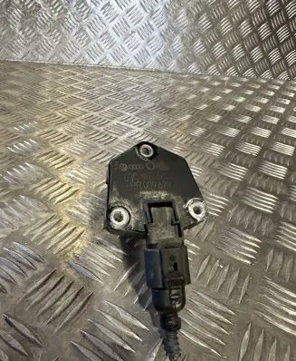 Volkswagen PASSAT B7 Oil level sensor 03C907660