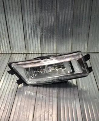 Volkswagen PASSAT B7 Front fog light 561941700 6759