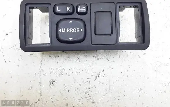 Toyota Avensis T250 Wing mirror switch 183575