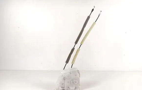 Mazda 2 Rear door lock