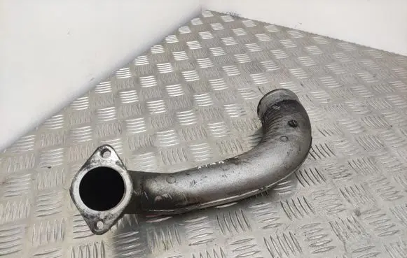 Nissan X-Trail T30 Intercooler hose/pipe