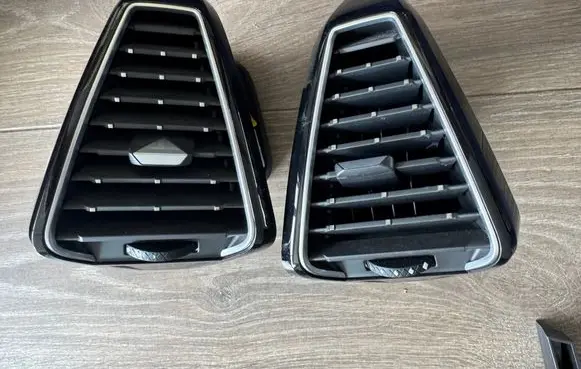 Citroen DS7 Crossback Dashboard air vent grill cover trim 98161423DX 98161422DX