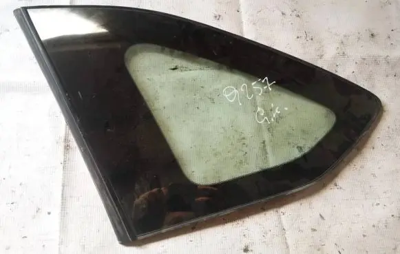Honda FR-V Rear side window