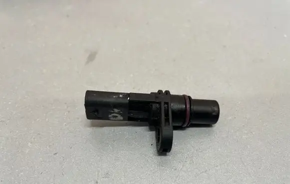 Audi A3 S3 8V Camshaft position sensor 04L907601