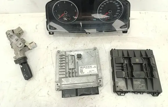 Volkswagen Transporter - Caravelle T6 Engine ECU kit and lock set 04L907445 28471862 7E0937090D