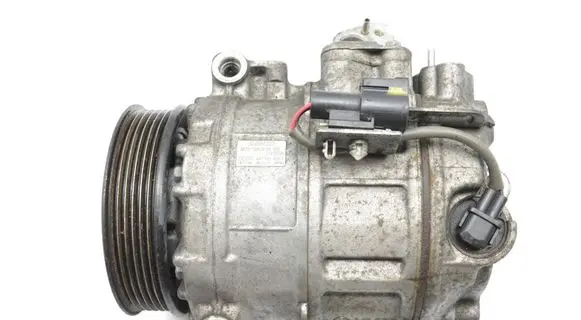 Jaguar XF X250 Air conditioning (A/C) compressor (pump) 8X2319D629BA