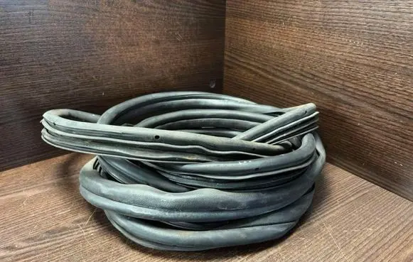 Fiat Ducato Rubber seal sliding door (on door) 1399144080