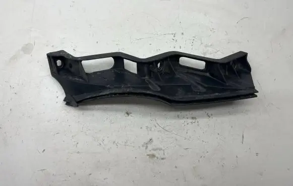 Volkswagen PASSAT B6 Front bumper mounting bracket 3C0807889 3C0807889A