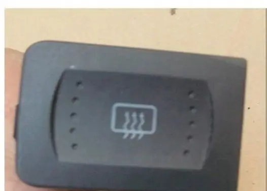 Volkswagen Golf IV Windscreen/window heater switch