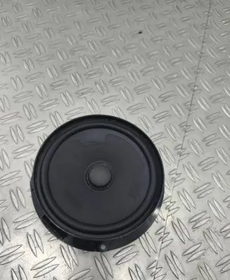 Volkswagen PASSAT B8 Rear door speaker 3G0035453