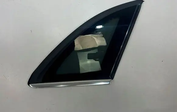 Mercedes-Benz B W246 W242 Rear side window A2466702400