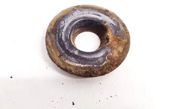 Skoda Octavia Mk2 (1Z) Front coil spring rubber mount