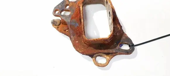Saab 9-5 Bracket in trunk/boot 