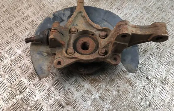 Subaru B9 Tribeca Front wheel hub