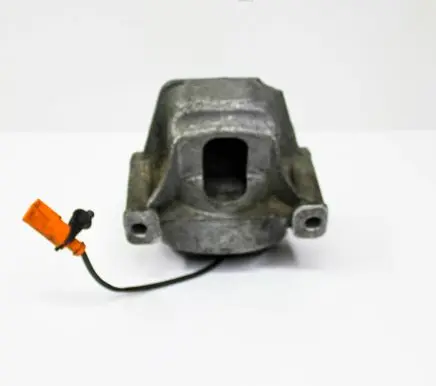 Audi Q5 SQ5 Engine mount bracket 8R0199381C