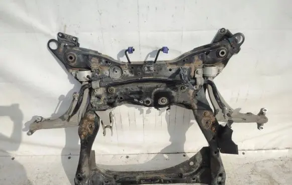 Volvo XC90 Front axle beam 