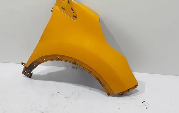 Renault Captur Fender 631001642R