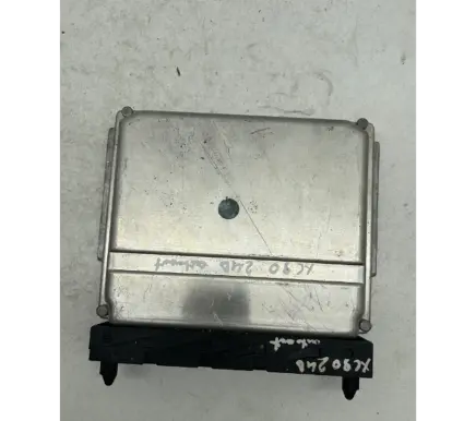 Volvo XC90 Engine control unit/module 30637733A 0281011070