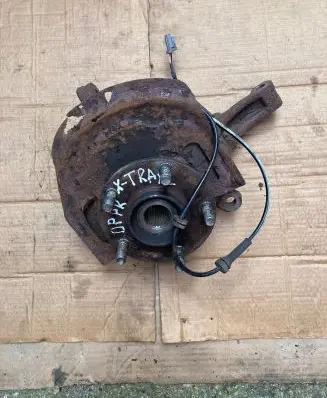 Nissan X-Trail T31 Front wheel hub