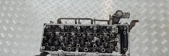 Mitsubishi Pajero Engine head 