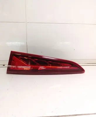Hyundai Kona I Tailgate rear/tail lights 92404J9100