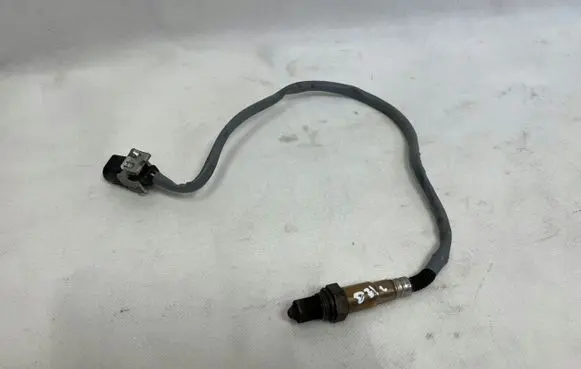 Mercedes-Benz C W204 Lambda probe sensor A0075421618