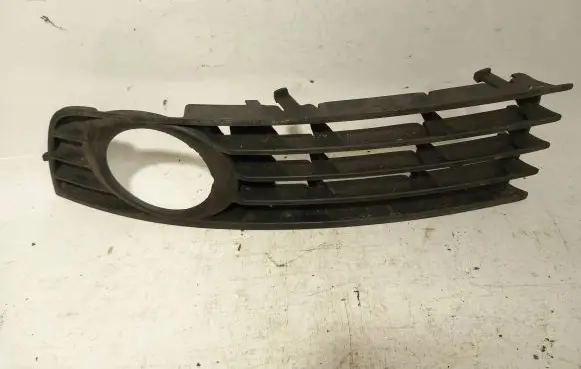 Audi A4 S4 B6 8E 8H Front fog light trim/grill ad07013
