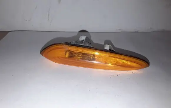 BMW 3 E46 Front fender indicator light 6911367