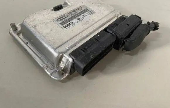 Audi A6 S6 C5 4B Engine control unit/module 038906019CF