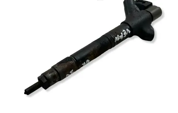 Toyota Avensis T270 Fuel injector 236700R090 05L00270