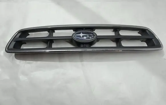 Subaru Outback Front bumper upper radiator grill S240M330