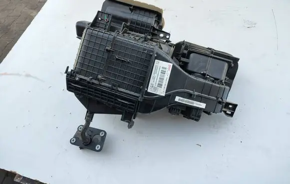 Interior heater climate box assembly