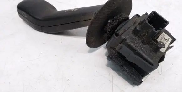 BMW 5 E39 Indicator stalk 8362172